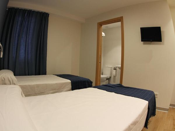 Hostal Mónaco : photo 7 de la chambre chambre double avec salle de bains privative