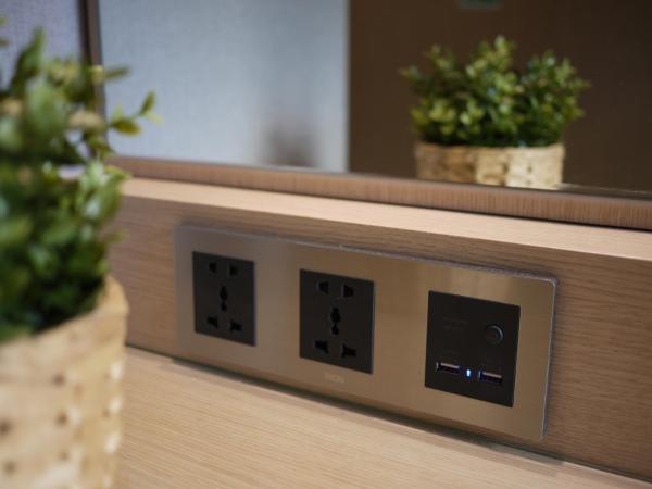 Hostel CLEO Seoul Hongdae : photo 7 de la chambre chambre lits jumeaux avec salle de bains privative