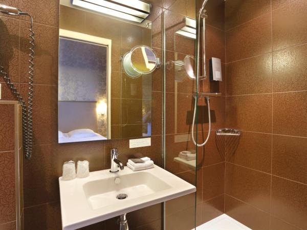 Hôtel de Paris : photo 7 de la chambre chambre double standard