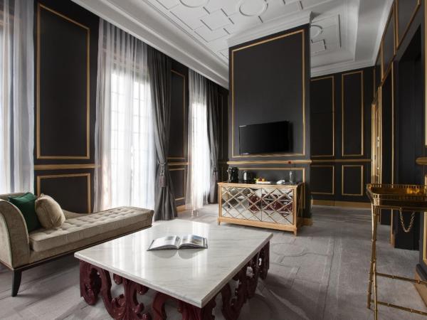 Sofia Boutique Residence : photo 3 de la chambre suite exécutive avec minibar gratuit