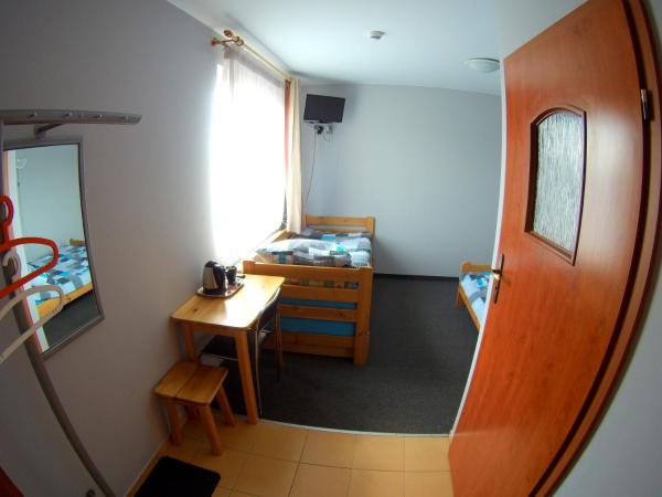 Noclegi Wega : photo 4 de la chambre chambre triple