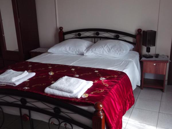 Luxor Residence Guesthouse : photo 6 de la chambre chambre double avec salle de bains privative