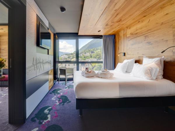 Alpina Eclectic Hotel : photo 4 de la chambre suite with balcony - mont-blanc range view