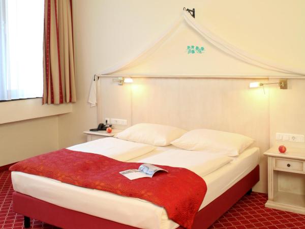 Hotel Chateau Kurfürstendamm : photo 5 de la chambre chambre double standard avec lit d'appoint