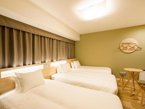 Karaksa Hotel Osaka Namba : photo 5 de la chambre chambre lits jumeaux avec lit d’appoint - 301