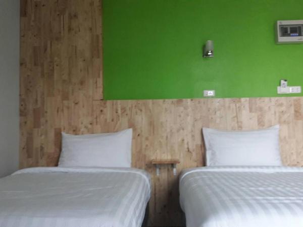 Graphic House @ Chiang Rai : photo 3 de la chambre chambre double ou lits jumeaux deluxe avec balcon