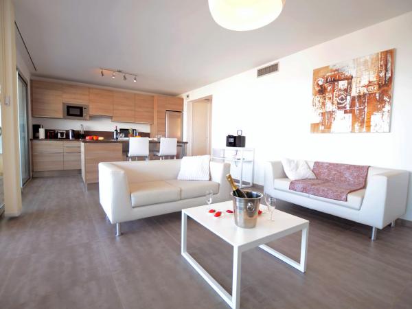 Résidence Dary : photo 3 de la chambre appartement 2 chambres avec vue panoramique sur la mer - premier Étage