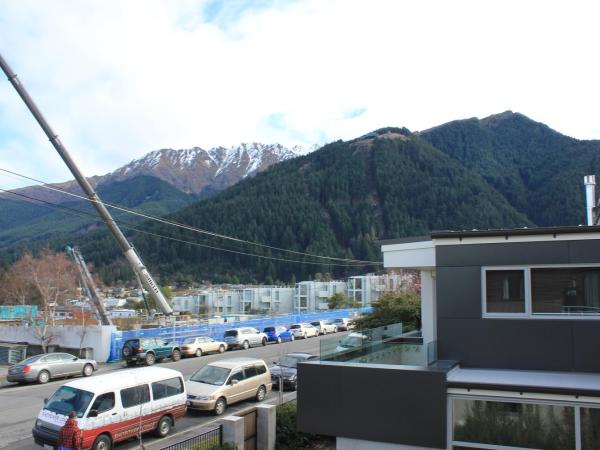 Amity Serviced Apartments : photo 5 de la chambre appartement avec vue sur la montagne