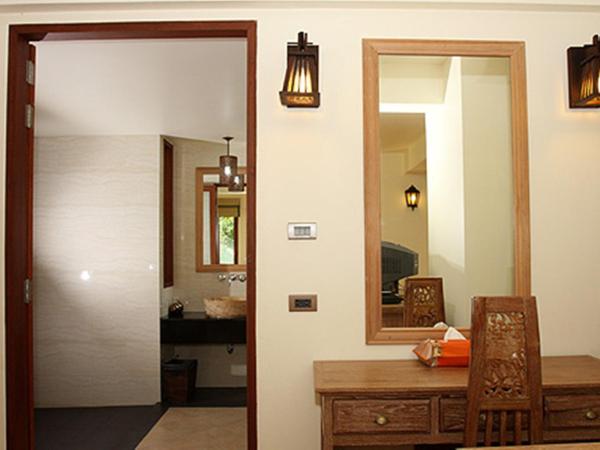 Chivapuri Beach Resort : photo 2 de la chambre chambre double deluxe - vue sur jardin