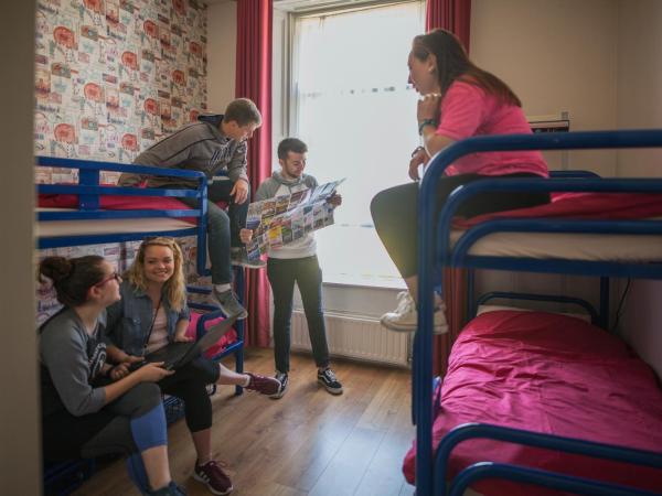 Ashfield Hostel : photo 4 de la chambre lit dans dortoir pour 4 femmes avec salle de bains privative