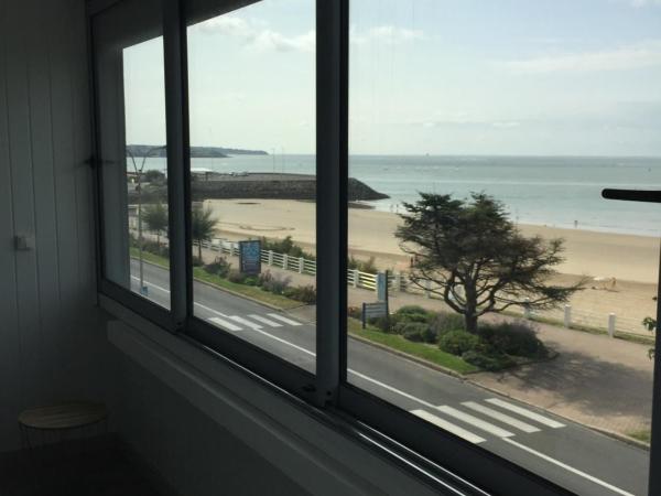 Hôtel Beau Rivage : photo 1 de la chambre appartement 2 chambres