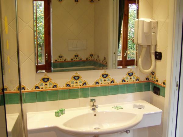 Residence Villaggio Verde : photo 1 de la chambre chambre double