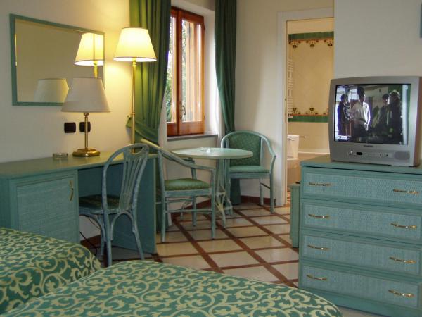 Residence Villaggio Verde : photo 2 de la chambre chambre double