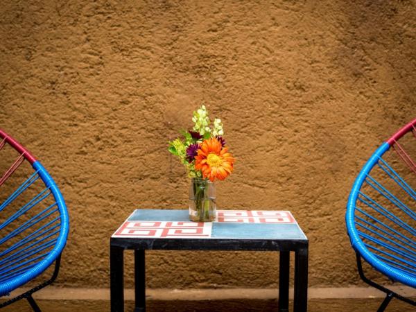 Hotel con Corazón : photo 5 de la chambre chambre lit king-size avec terrasse privée