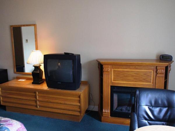 Kings Inn Near the Falls : photo 3 de la chambre chambre lit queen-size