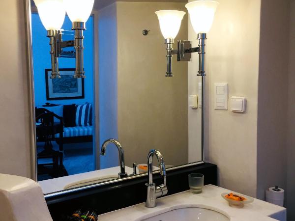 Aigialos Luxury Traditional Settlement : photo 1 de la chambre hébergement dans d'authentiques maisons de santorin (famille)