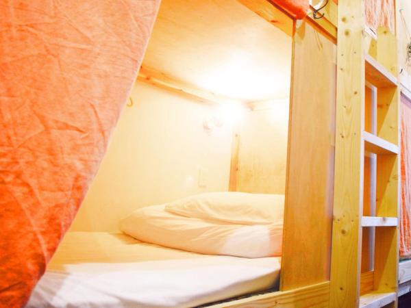 Hiroshima Hostel EN : photo 3 de la chambre lit superposé dans dortoir pour femmes