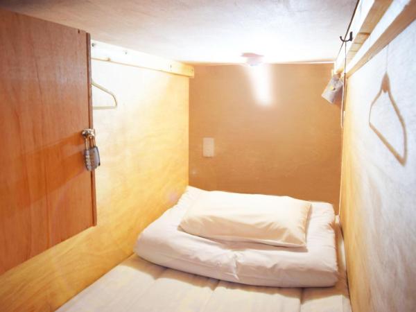 Hiroshima Hostel EN : photo 6 de la chambre lit superposé dans dortoir pour femmes