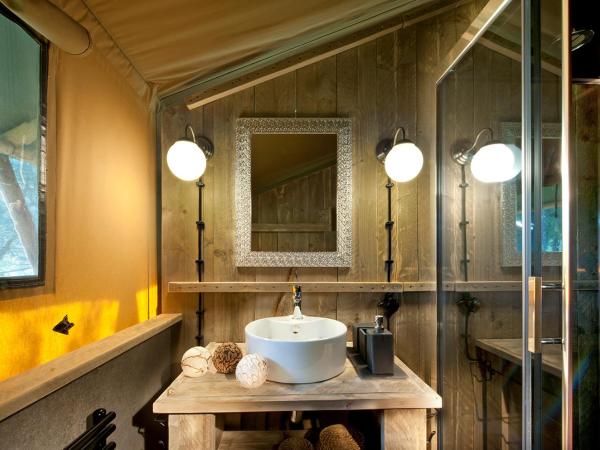 Ferienparadies Natterer See : photo 3 de la chambre tente safari lodge - hippo