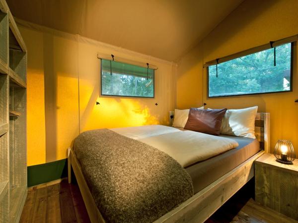 Ferienparadies Natterer See : photo 5 de la chambre tente safari lodge - hippo