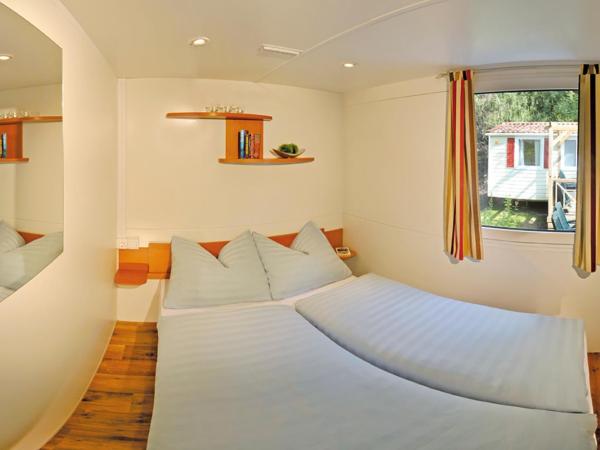 Ferienparadies Natterer See : photo 9 de la chambre mobile home « innsbruck »