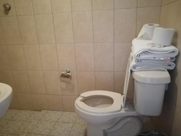 Hotel Cuauhtemoc : photo 6 de la chambre chambre double Économique