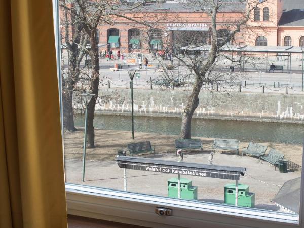 Moment Hotels : photo 9 de la chambre chambre double