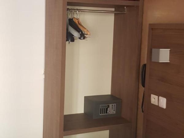 Bertha : photo 2 de la chambre chambre double avec toilettes communes