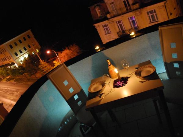 Hostel Foster : photo 1 de la chambre appartement 1 chambre avec balcon