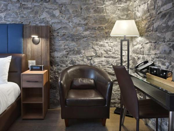 Hotel Épik Montréal : photo 5 de la chambre chambre supérieure lit queen-size