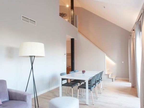 MH Apartments Central Madrid : photo 7 de la chambre penthouse 2 chambres - duplex