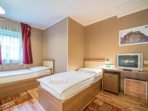 Silver Hotel Budapest City Center : photo 7 de la chambre chambre quadruple