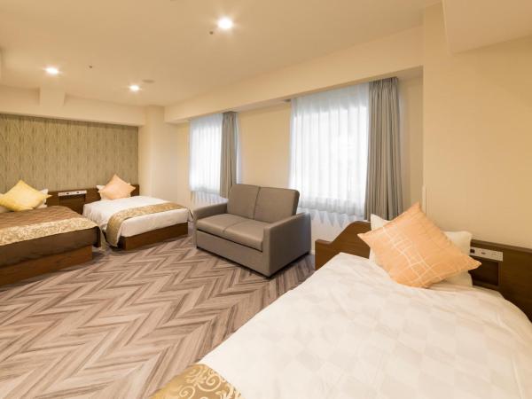 SARASA HOTEL Shin-Osaka : photo 2 de la chambre chambre triple de luxe - non-fumeurs