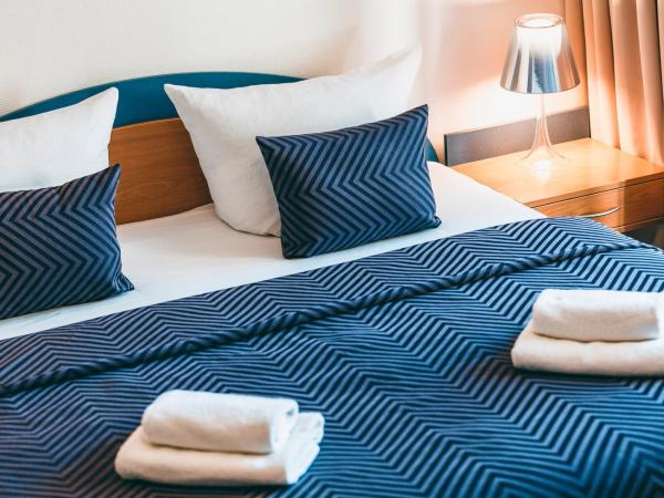 Hotel Ambiente Berlin City : photo 9 de la chambre chambre quadruple