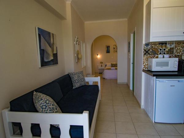 Unique Galini Oia - Adults Only : photo 3 de la chambre appartement - vue sur mer