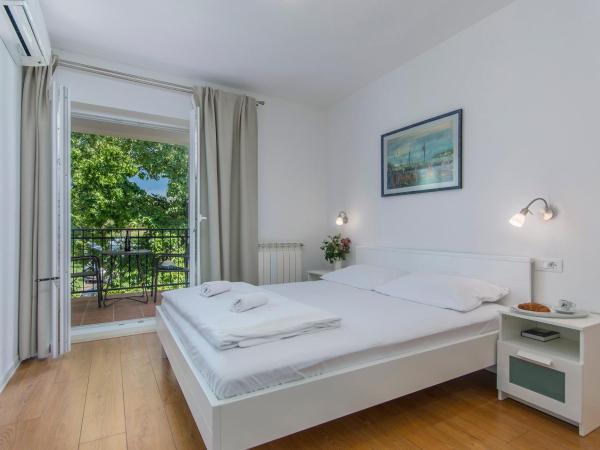 Villa Gloria : photo 2 de la chambre chambre double