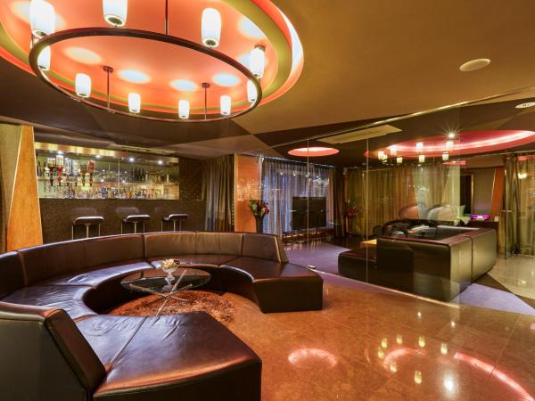 HOTEL LOVE : photo 1 de la chambre suite - fumeurs