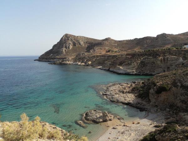 Christos studios and family apartments : photo 3 de la chambre chambre quadruple confort