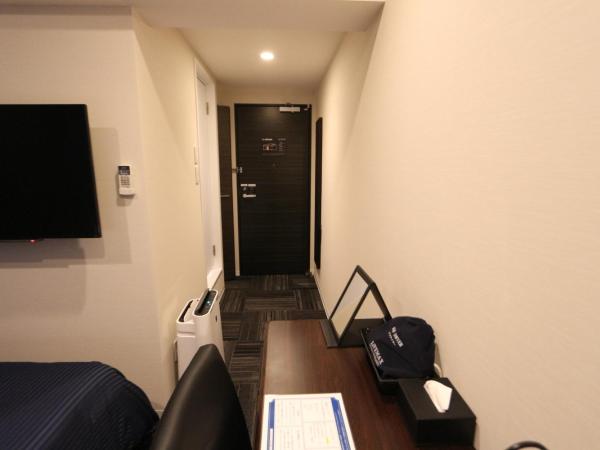 HOTEL LiVEMAX Takadanobaba Ekimae : photo 3 de la chambre chambre avec petit lit double - non-fumeurs