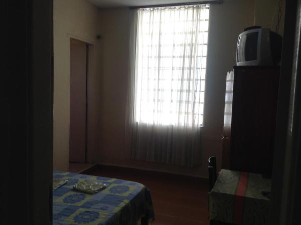 Hotel Chaves - Quartos Individuais : photo 2 de la chambre chambre double deluxe avec douche