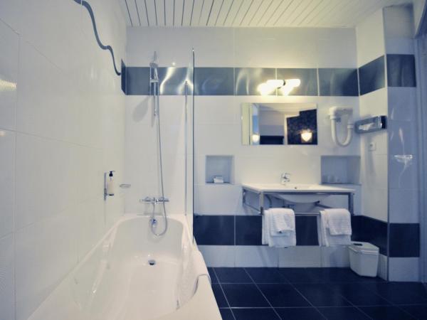 Hôtel Continental Pau Centre : photo 7 de la chambre chambre double classique