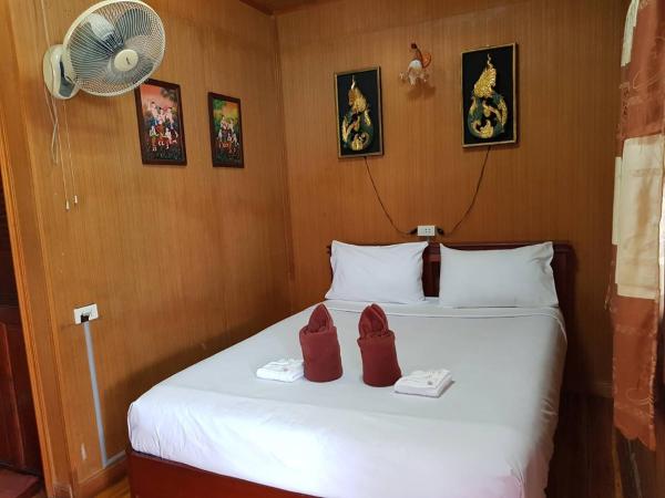 Noble Night Guesthouse : photo 7 de la chambre petite chambre double