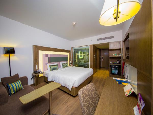 Novotel Chennai Sipcot : photo 5 de la chambre executive room king bed with additional privileges