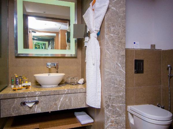 Novotel Chennai Sipcot : photo 8 de la chambre executive room king bed with additional privileges