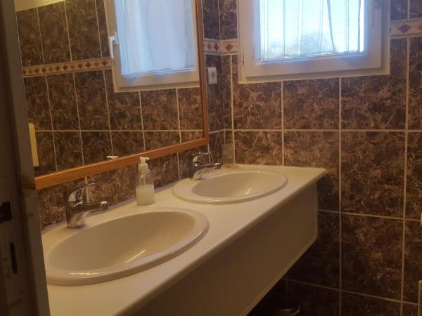 Will's Hotel : photo 3 de la chambre chambre familiale avec baignoire