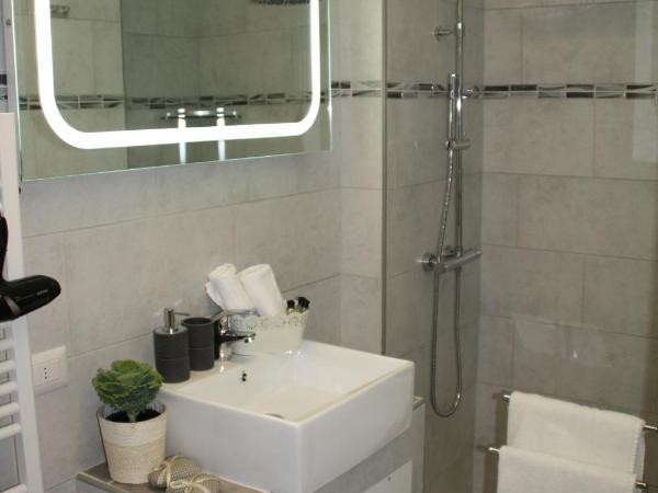LE COLONNE MILANO : photo 3 de la chambre chambre simple avec salle de bains privative