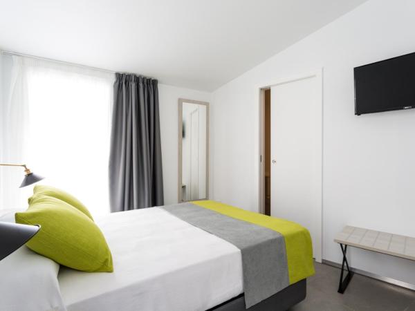 La Puerta de Palacio - Adults Only : photo 3 de la chambre petite chambre double