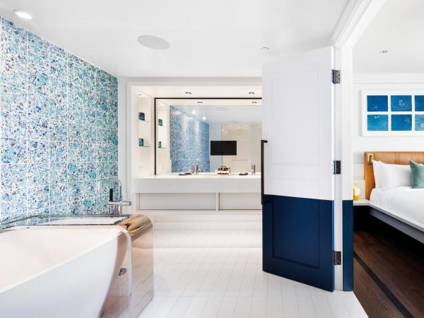 Fairmont The Queen Elizabeth : photo 4 de la chambre suite john lennon/yoko ono