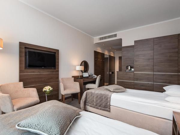 Hotel Różany Gaj - Destigo Hotels : photo 4 de la chambre chambre double ou lits jumeaux standard