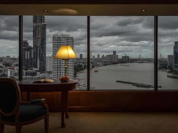 Montien Riverside Hotel Bangkok : photo 7 de la chambre suite lit king-size